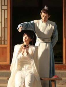 《潇洒佳人淡淡妆》，今日正式登陆爱奇艺独家播出。