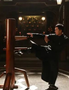 《龙虎武师》上映之后，引起一波回忆杀